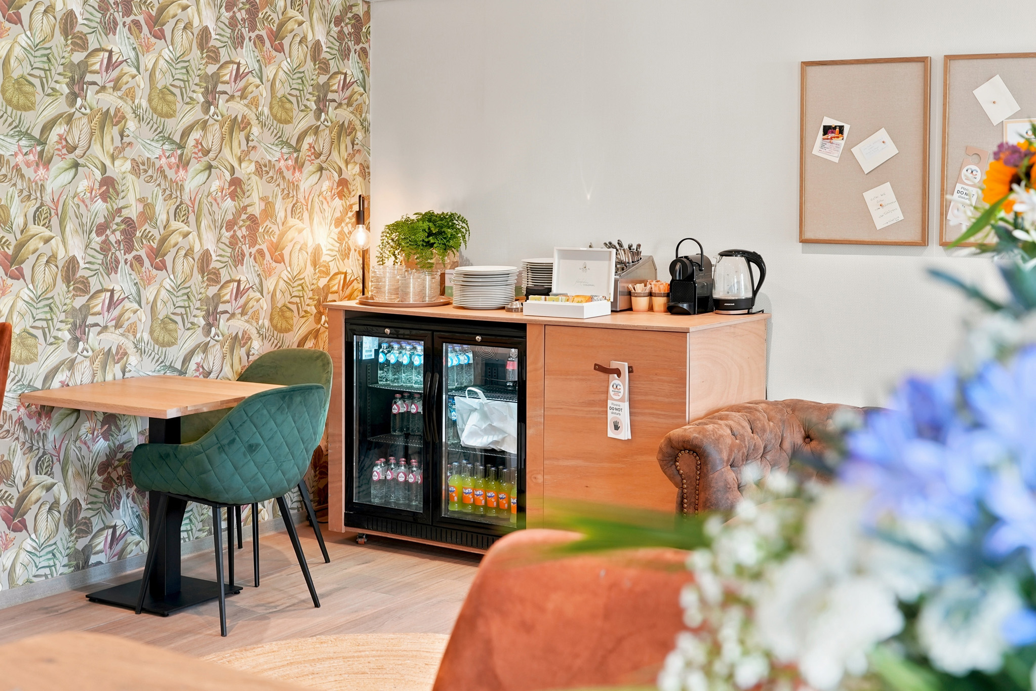 Gemeinsamer Aufenthaltsbereich im Guesthouse Ouddorp Connection