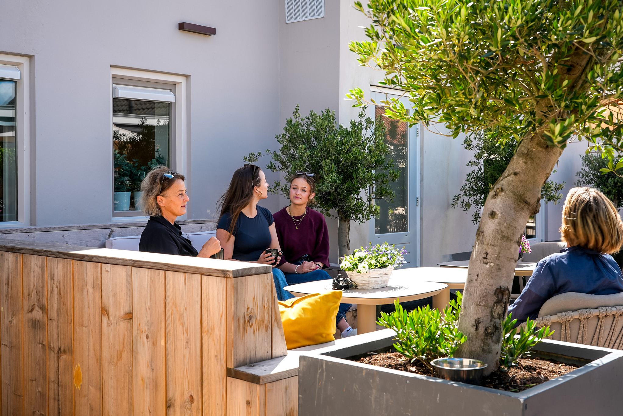 Terrasse beim Guesthouse Ouddorp Connection